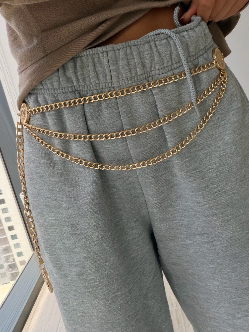 ✨Vintage CHANEL Gold Multi-Strand CC Medallion Chain Belt✨ - Picture 9 of 9